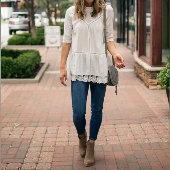 Anthropologie Leith White Lace High Neck Top with Eyelet Cut Outs (Size: Small) - Picture 3 of 16